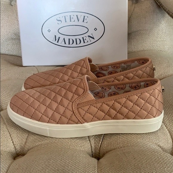 Steve Madden Other - Steve Madden Jecntrcq sneaker